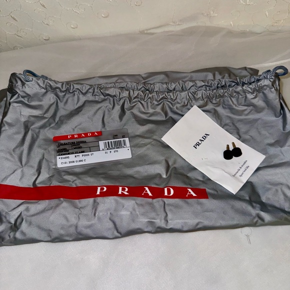 Vintage Y2K PRADA brown suede kitten heels - Picture 8 of 8